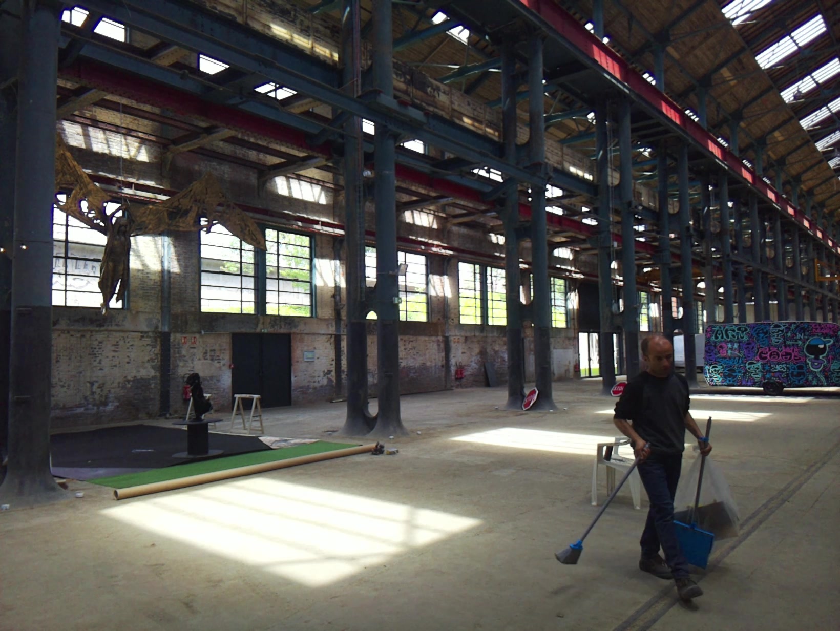 APB! Crime Reference: 683071B597FDA. A Metha addict is wanted for lurking