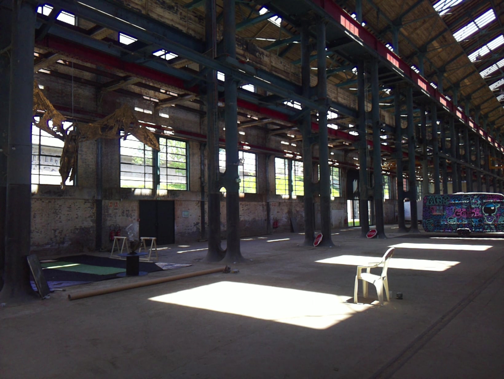 APB! Crime Reference: 68306285900B6. A Metha addict is wanted for lurking