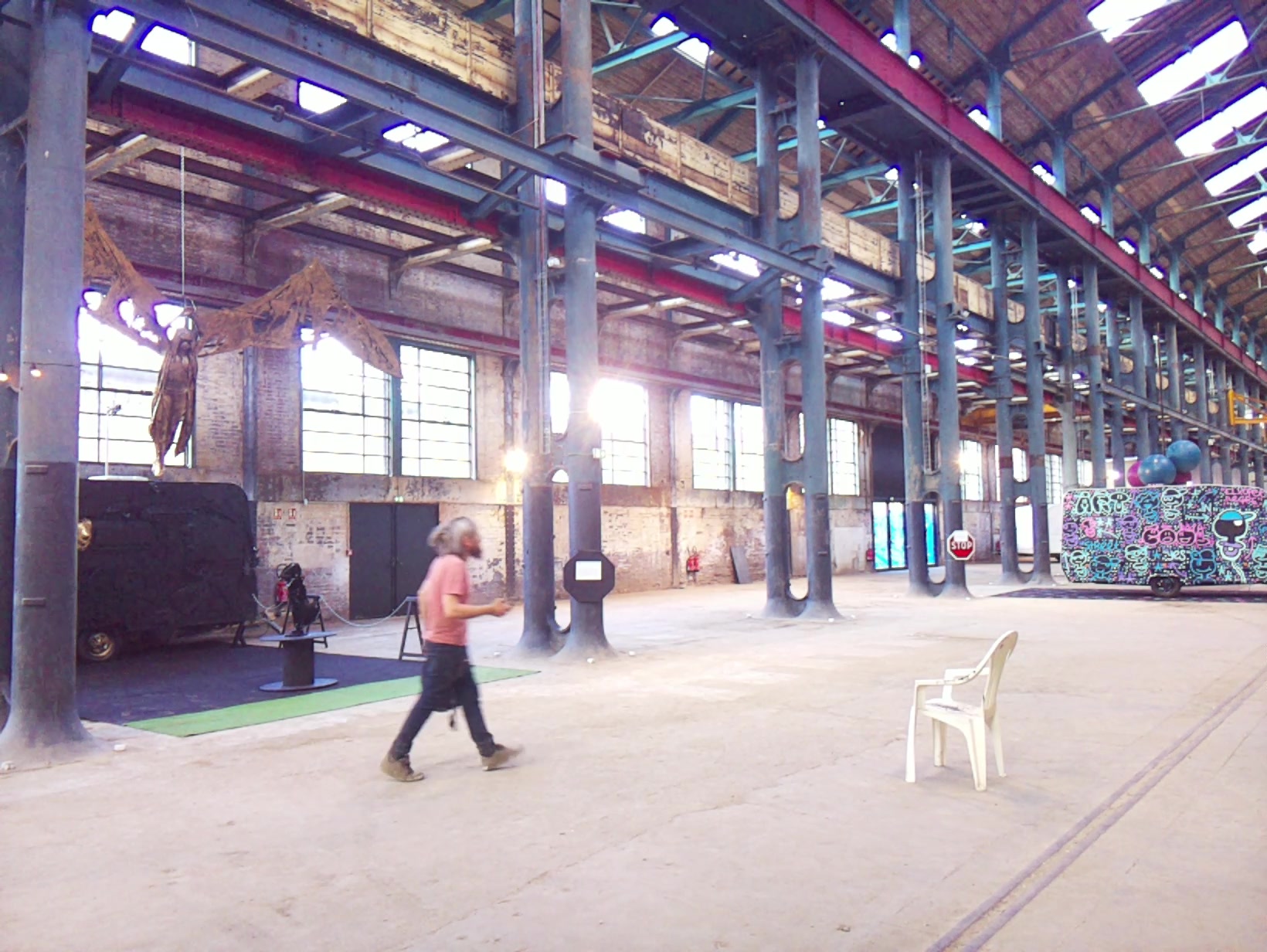 APB! Crime Reference: 6830AFB2ED3F3. A Metha addict is wanted for lurking