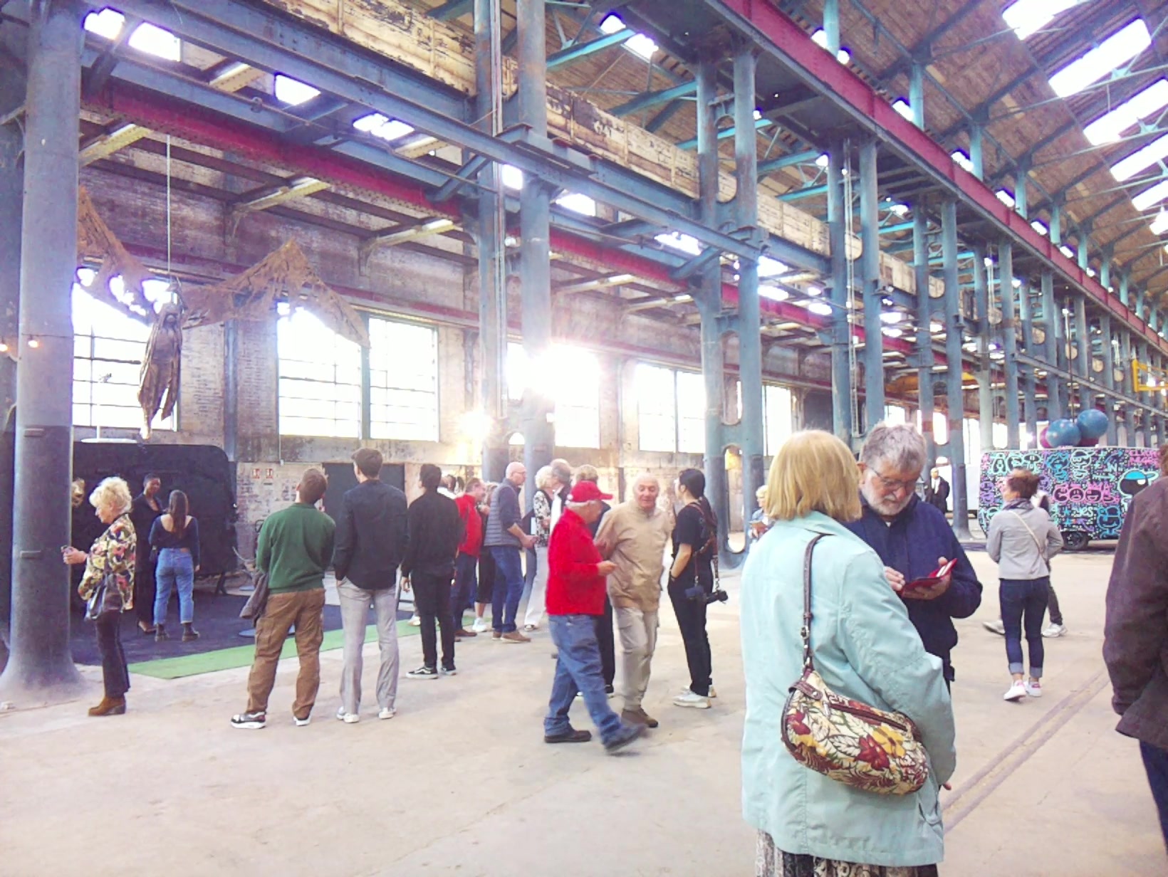 APB! Crime Reference: 6830B8AC6B42B. A Metha addict is wanted for lurking