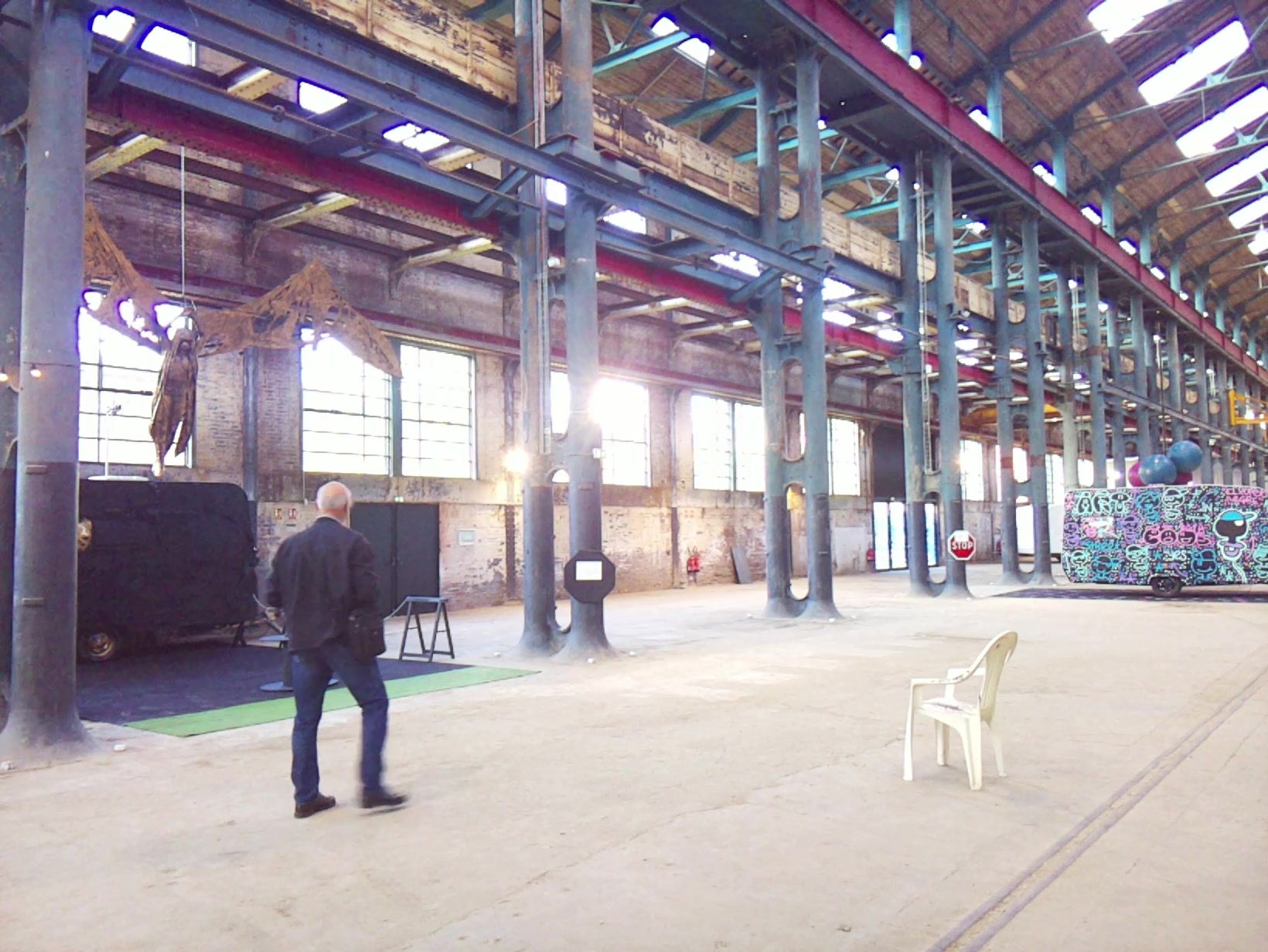 APB! Crime Reference: 6830B50CE7ABC. A Metha addict is wanted for lurking