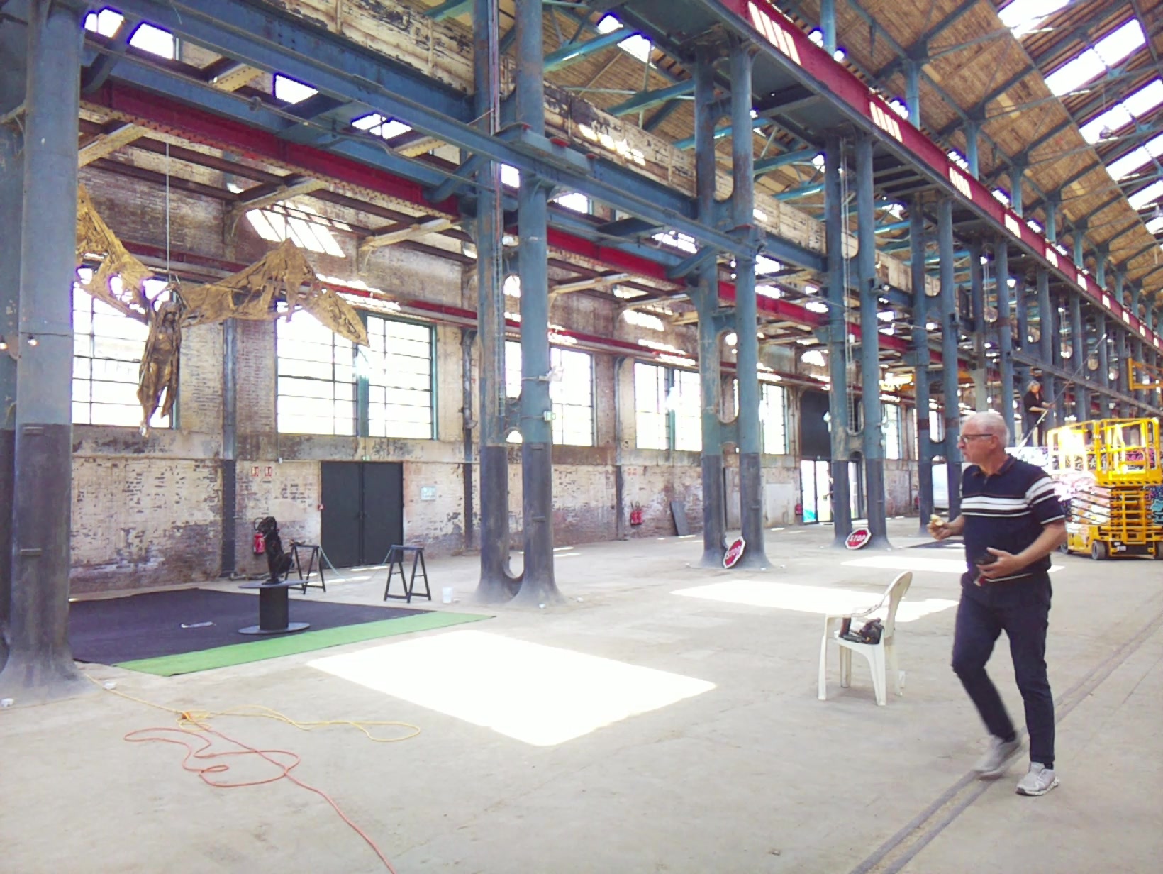 APB! Crime Reference: 683084804F287. A Metha addict is wanted for lurking