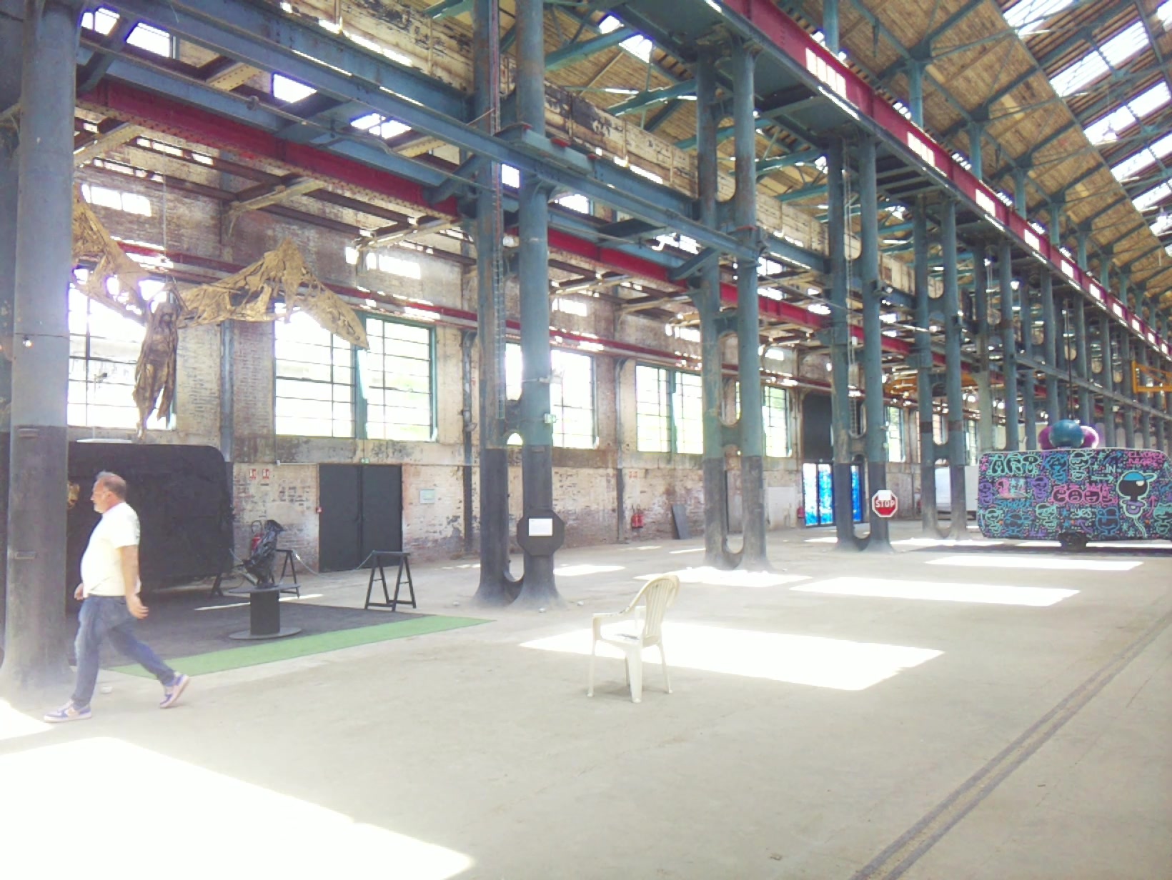 APB! Crime Reference: 68345E1174C71. A Metha addict is wanted for lurking