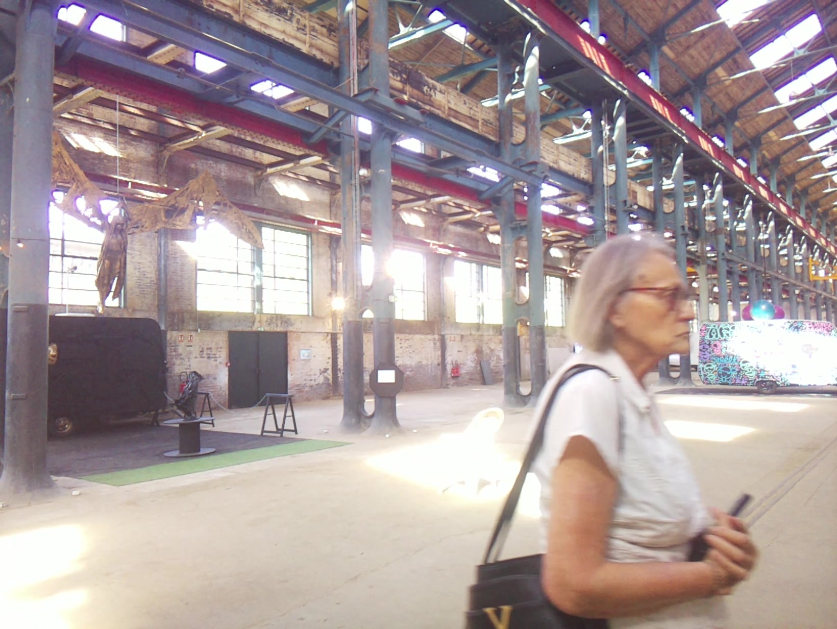 APB! Crime Reference: 6835D959ACD47. A Metha addict is wanted for lurking