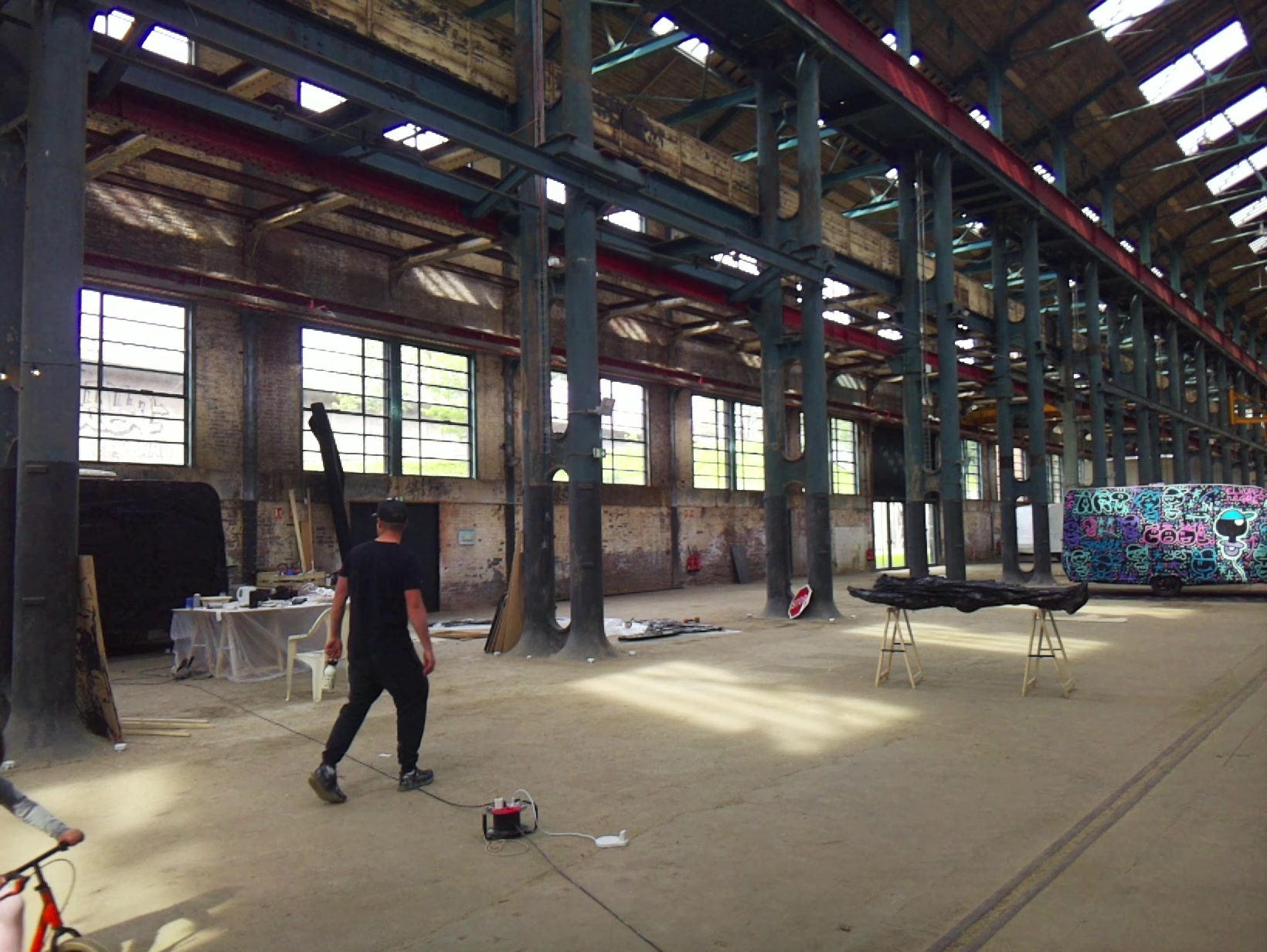 APB! Crime Reference: 682DF0A03305D. A Metha addict is wanted for lurking