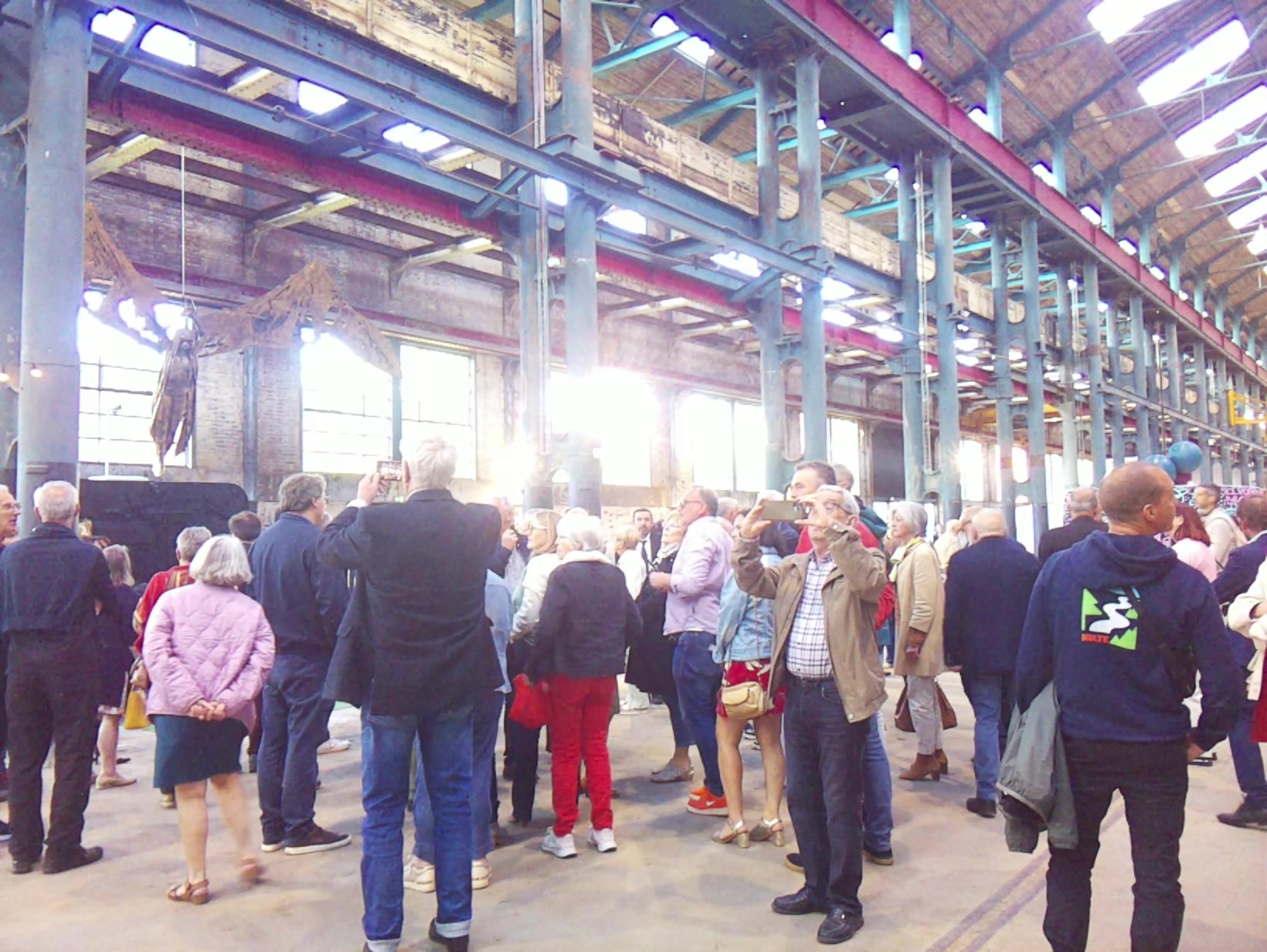 APB! Crime Reference: 6830B6CEF4025. A Metha addict is wanted for lurking