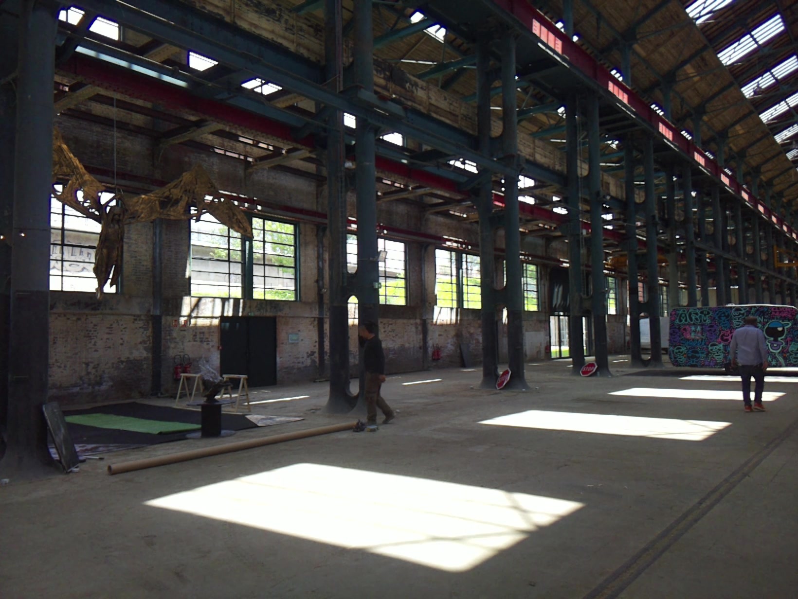 APB! Crime Reference: 68305E8F0DAE5. A Metha addict is wanted for lurking