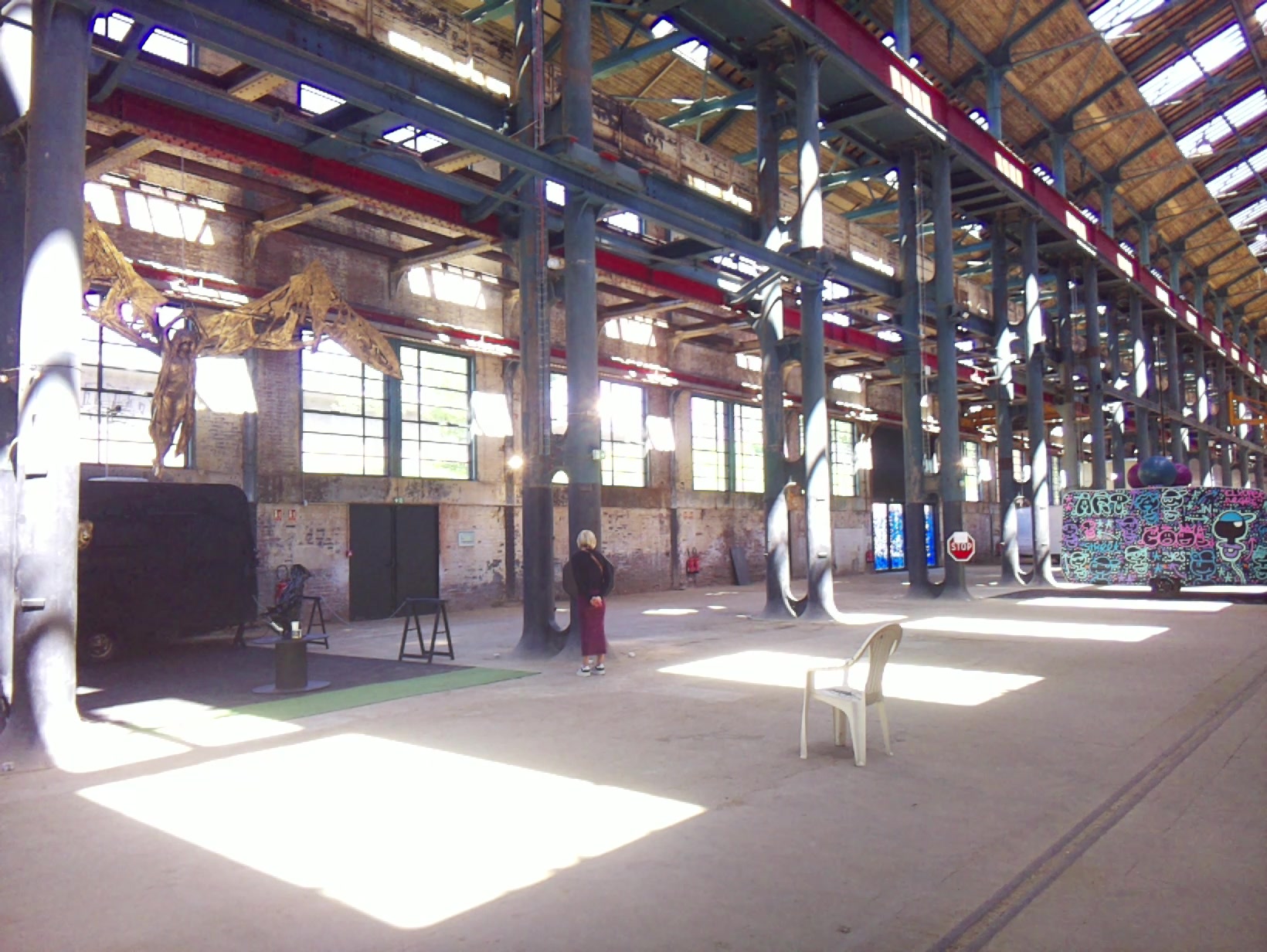 APB! Crime Reference: 6831C0F6E33BE. A Metha addict is wanted for lurking