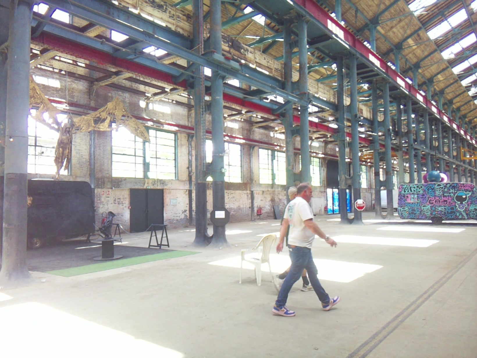 APB! Crime Reference: 68345D99A0297. A Metha addict is wanted for lurking