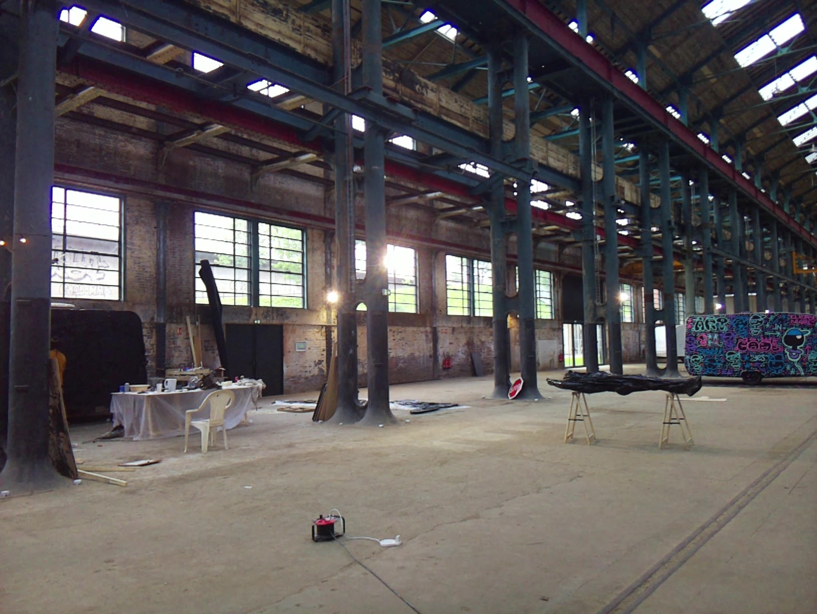 APB! Crime Reference: 682E121A617C1. A Metha addict is wanted for lurking