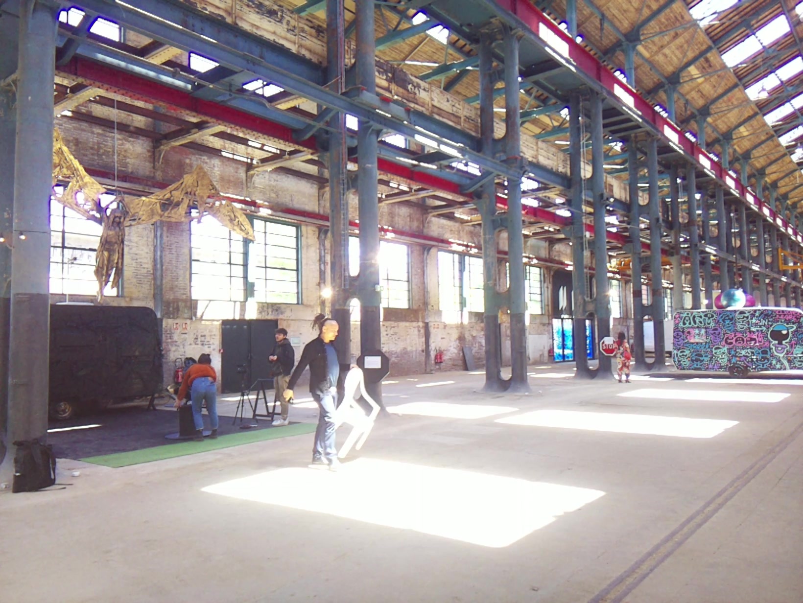 APB! Crime Reference: 6831B1FB6C4F1. A Metha addict is wanted for lurking