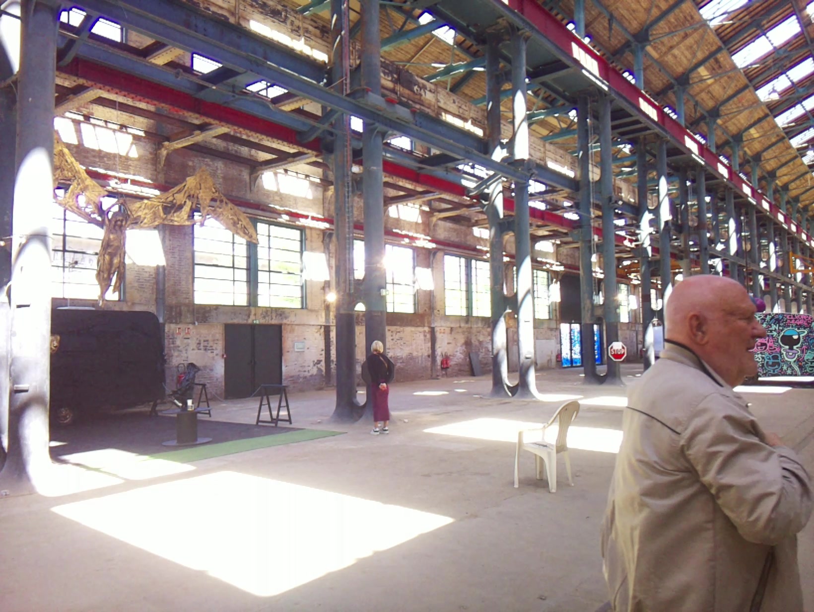 APB! Crime Reference: 6831C100F1569. A Metha addict is wanted for lurking