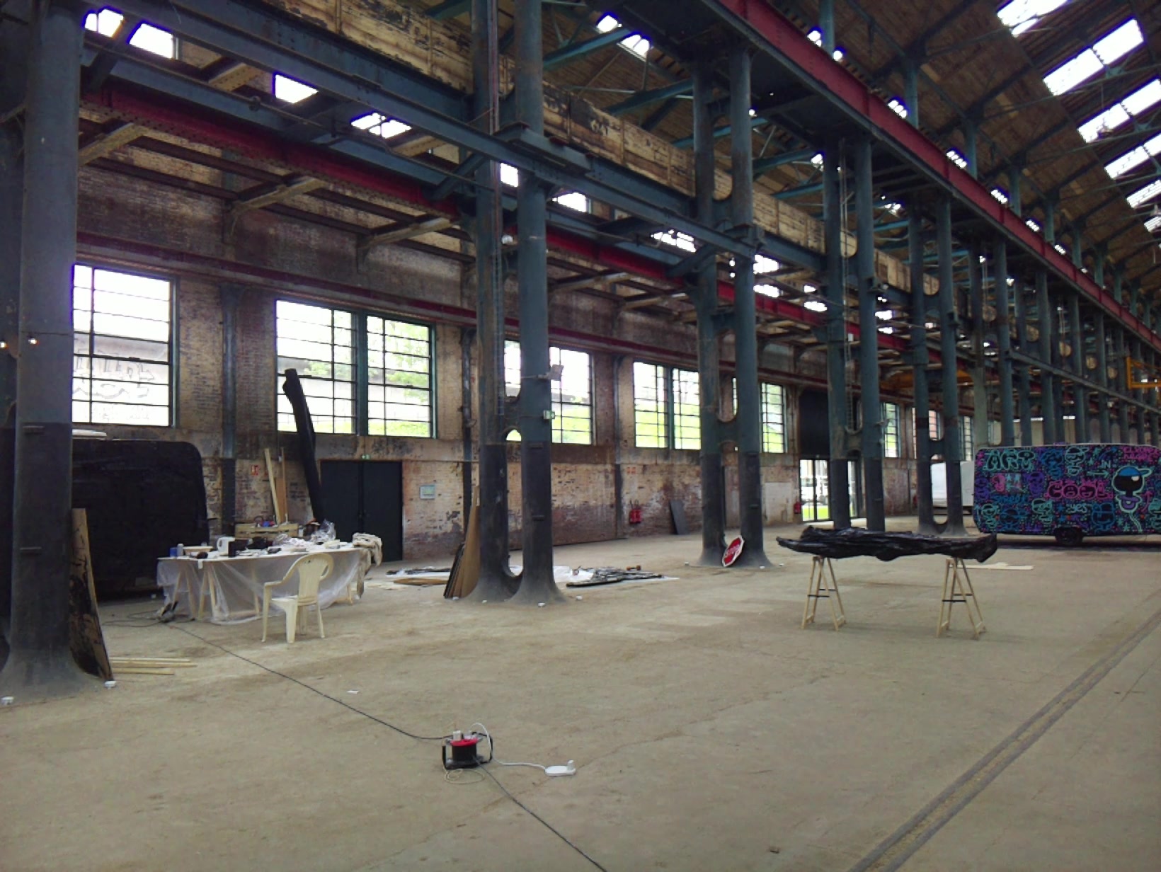 APB! Crime Reference: 682DE1C5889F2. Wanted for Lurking