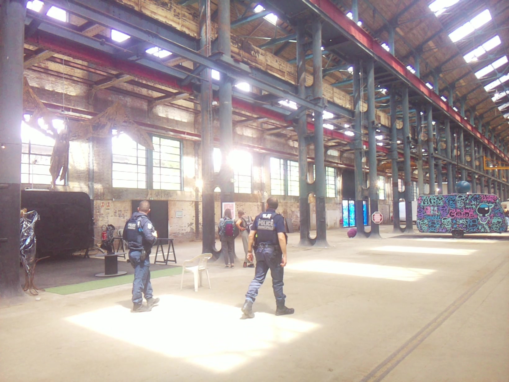 APB! Crime Reference: 684437356B118. A Metha addict is wanted for lurking