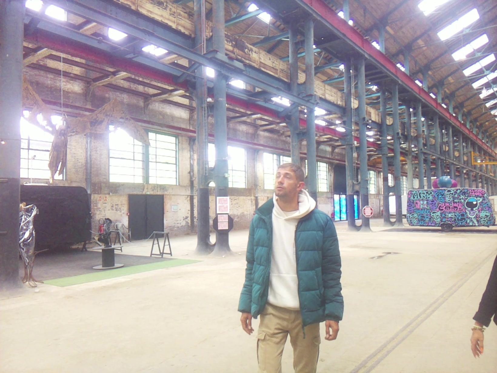 APB! Crime Reference: 684048B91DC36. A Metha addict is wanted for lurking