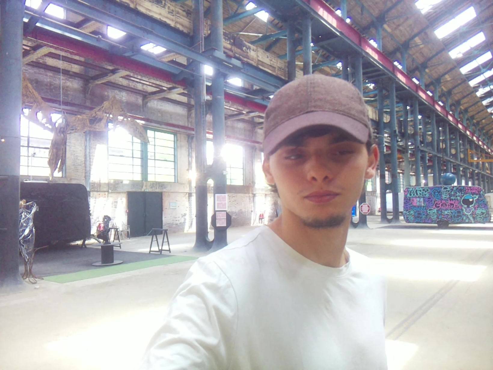 APB! Crime Reference: 684EAD16D5FDF. A Metha addict is wanted for lurking