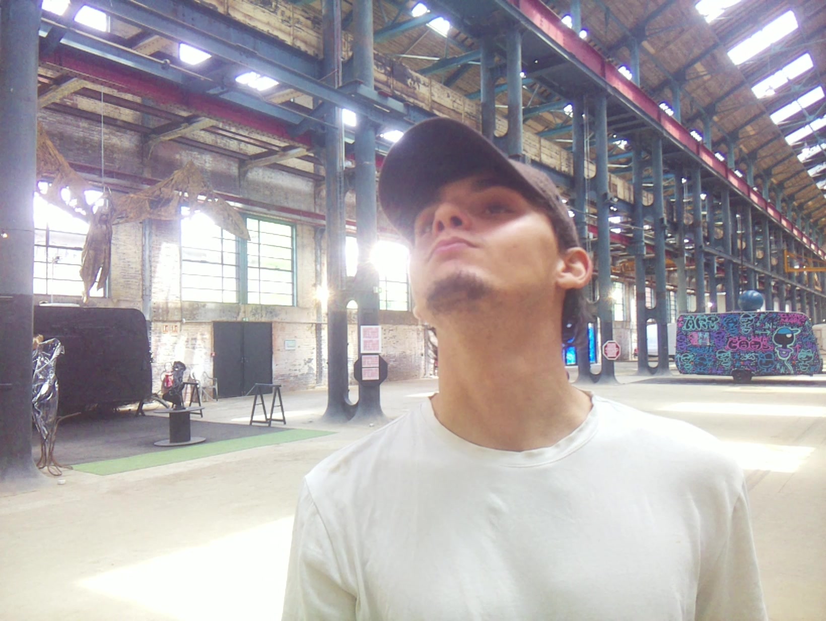 APB! Crime Reference: 684EACE42A7FF. A Metha addict is wanted for lurking