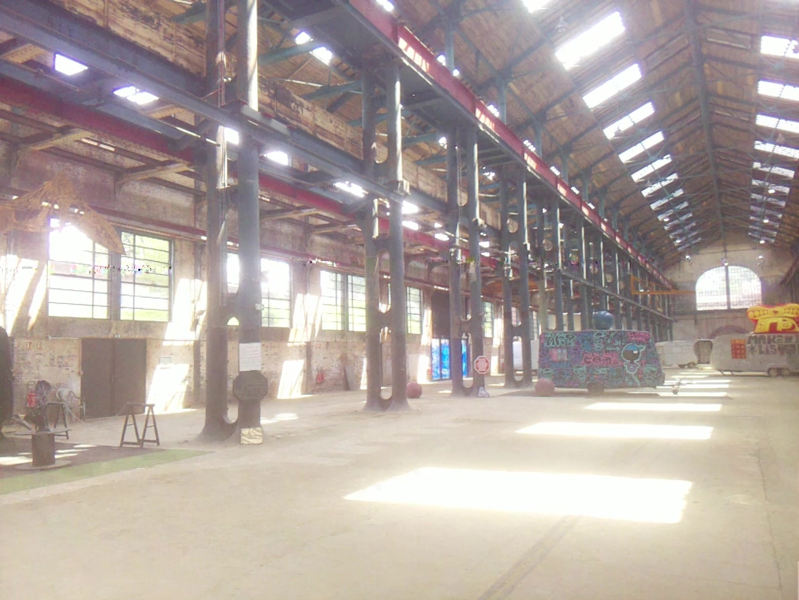 APB! Crime Reference: 686661876AAD2. A Metha addict is wanted for lurking