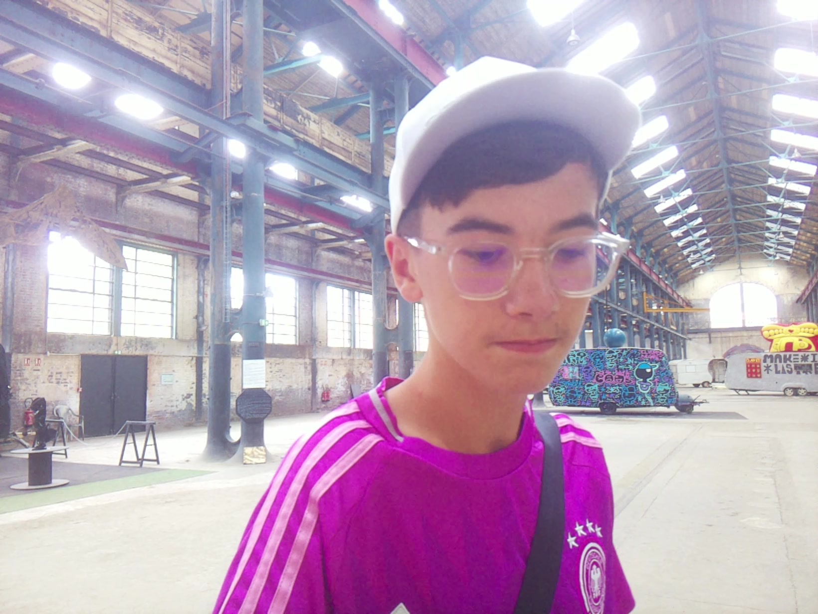 APB! Crime Reference: 68A5BA6A6CCB5. A Metha addict is wanted for lurking