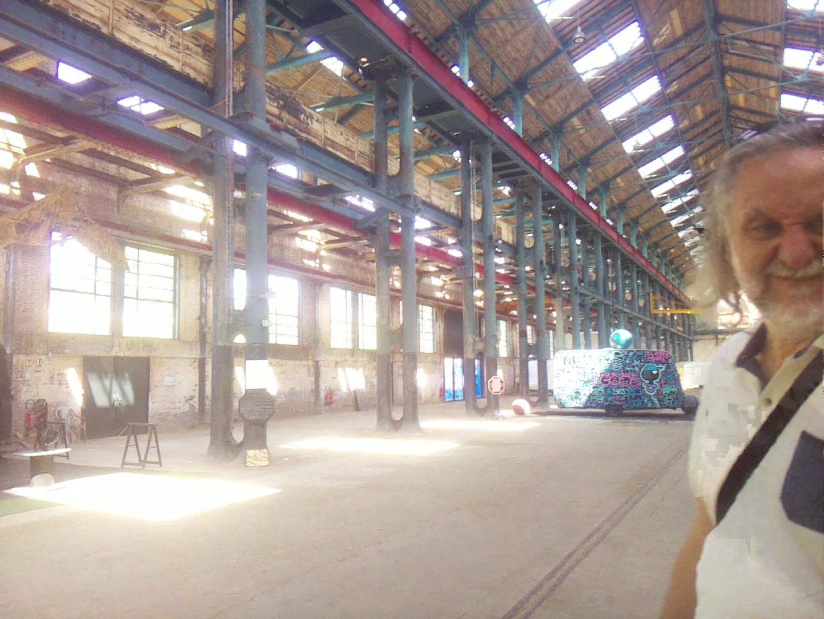 APB! Crime Reference: 689B4230CE7B6. A Metha addict is wanted for lurking