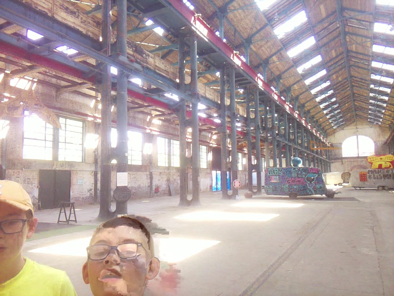 APB! Crime Reference: 689B1D91E97AB. A Metha addict is wanted for lurking