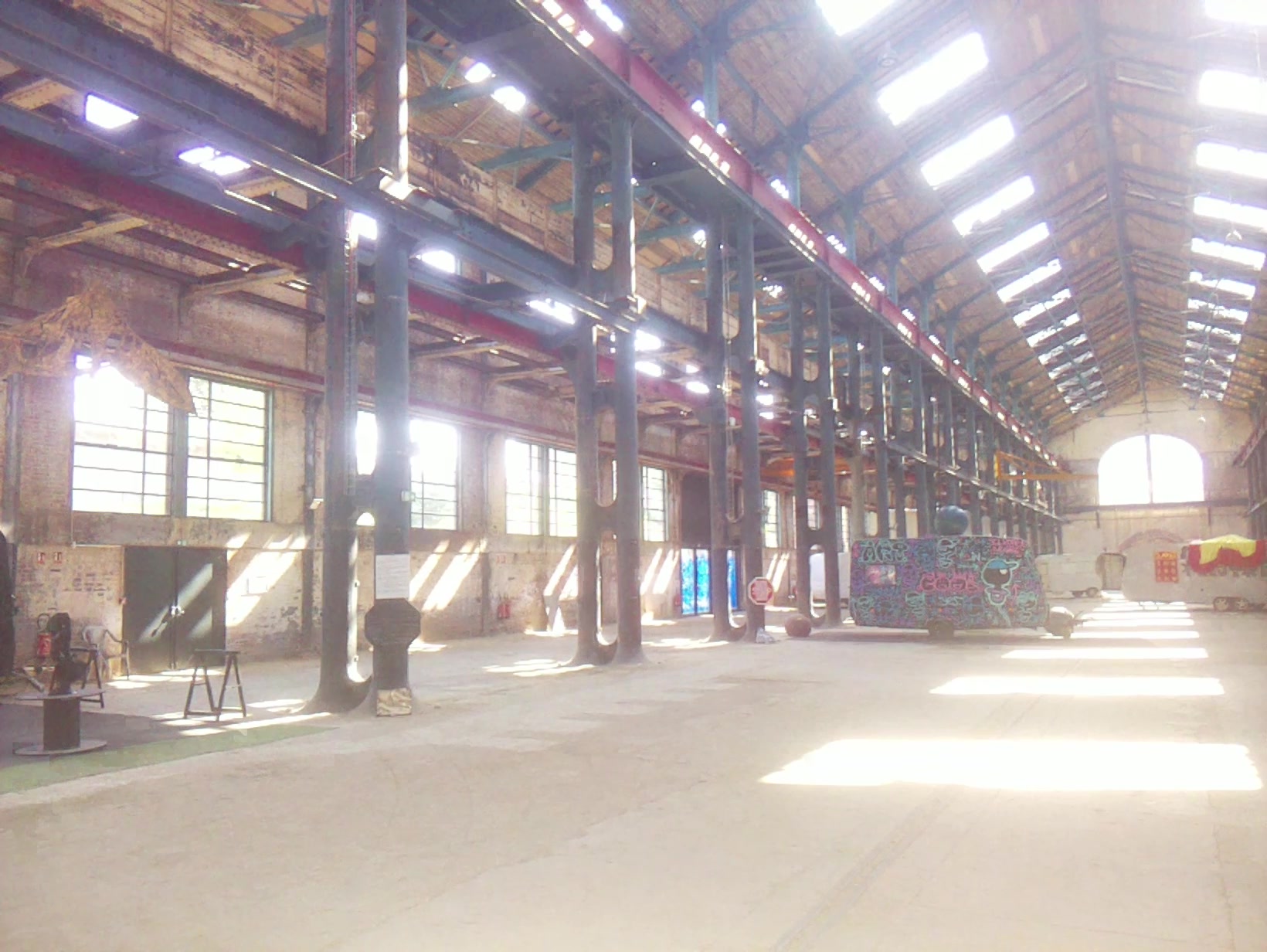 APB! Crime Reference: 689B04F48BFBD. A Metha addict is wanted for lurking