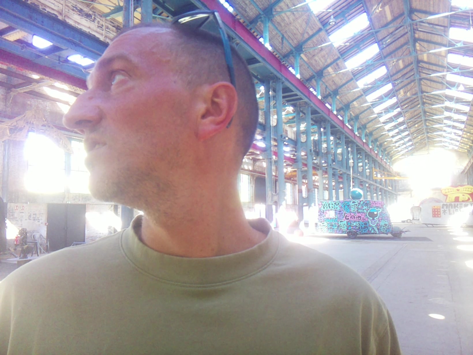 APB! Crime Reference: 6894BFA1B7CA6. A Metha addict is wanted for lurking