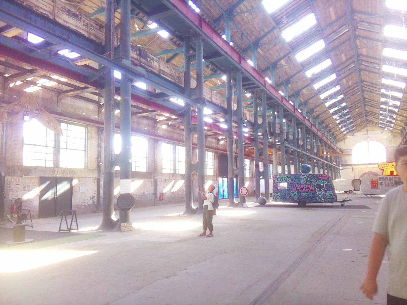 APB! Crime Reference: 68CE6F5D52400. A Metha addict is wanted for lurking