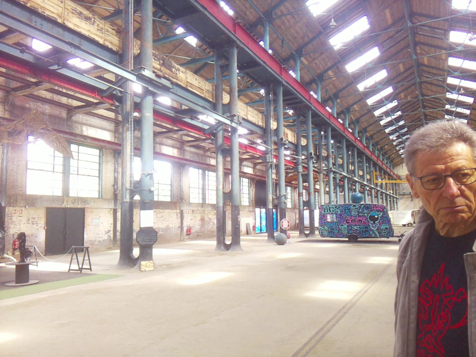 APB! Crime Reference: 68C6B839118ED. A Metha addict is wanted for lurking