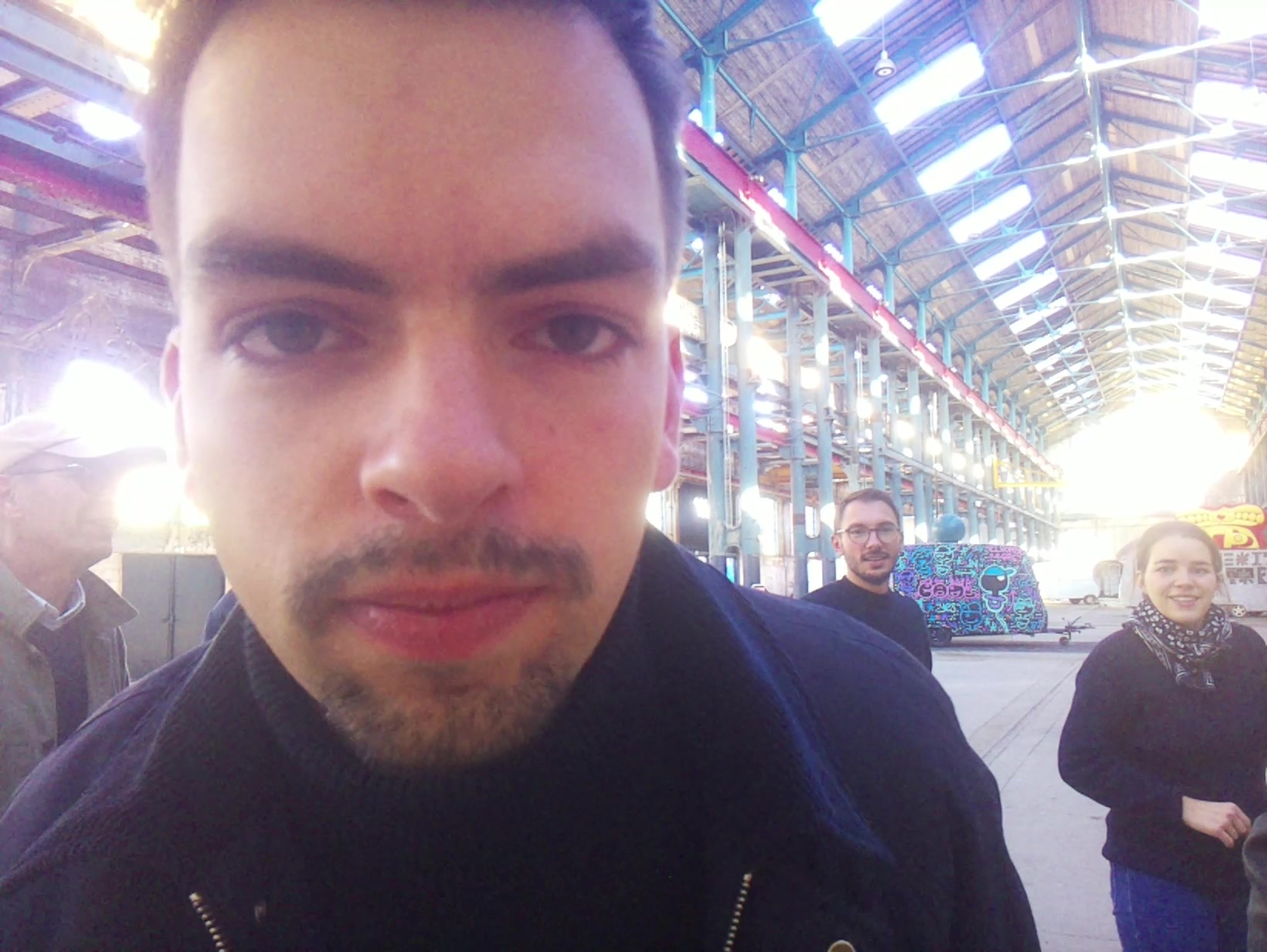 APB! Crime Reference: 68D7FB16EFC10. A Metha addict is wanted for lurking