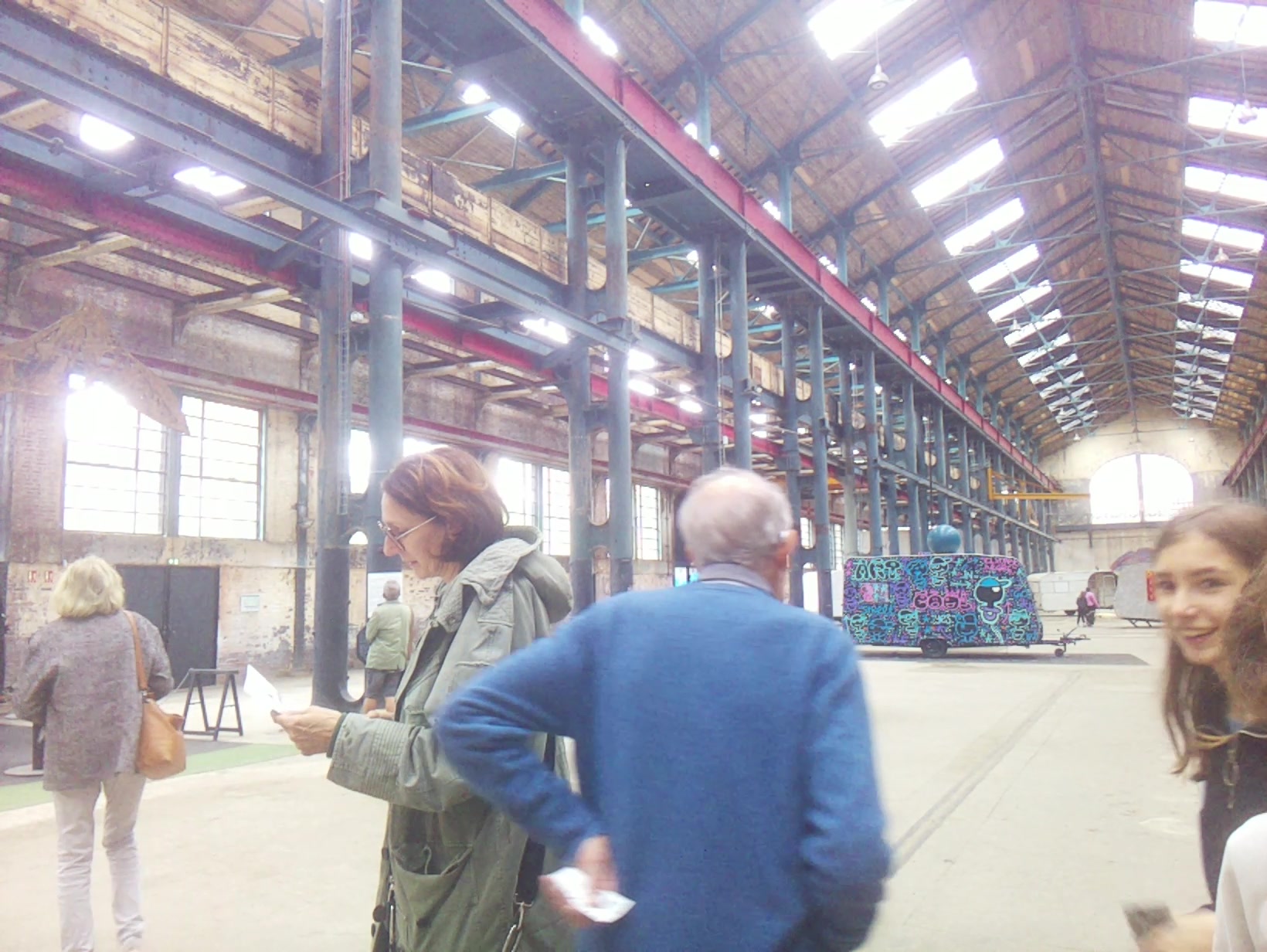 APB! Crime Reference: 68F8E3B725181. A Metha addict is wanted for lurking