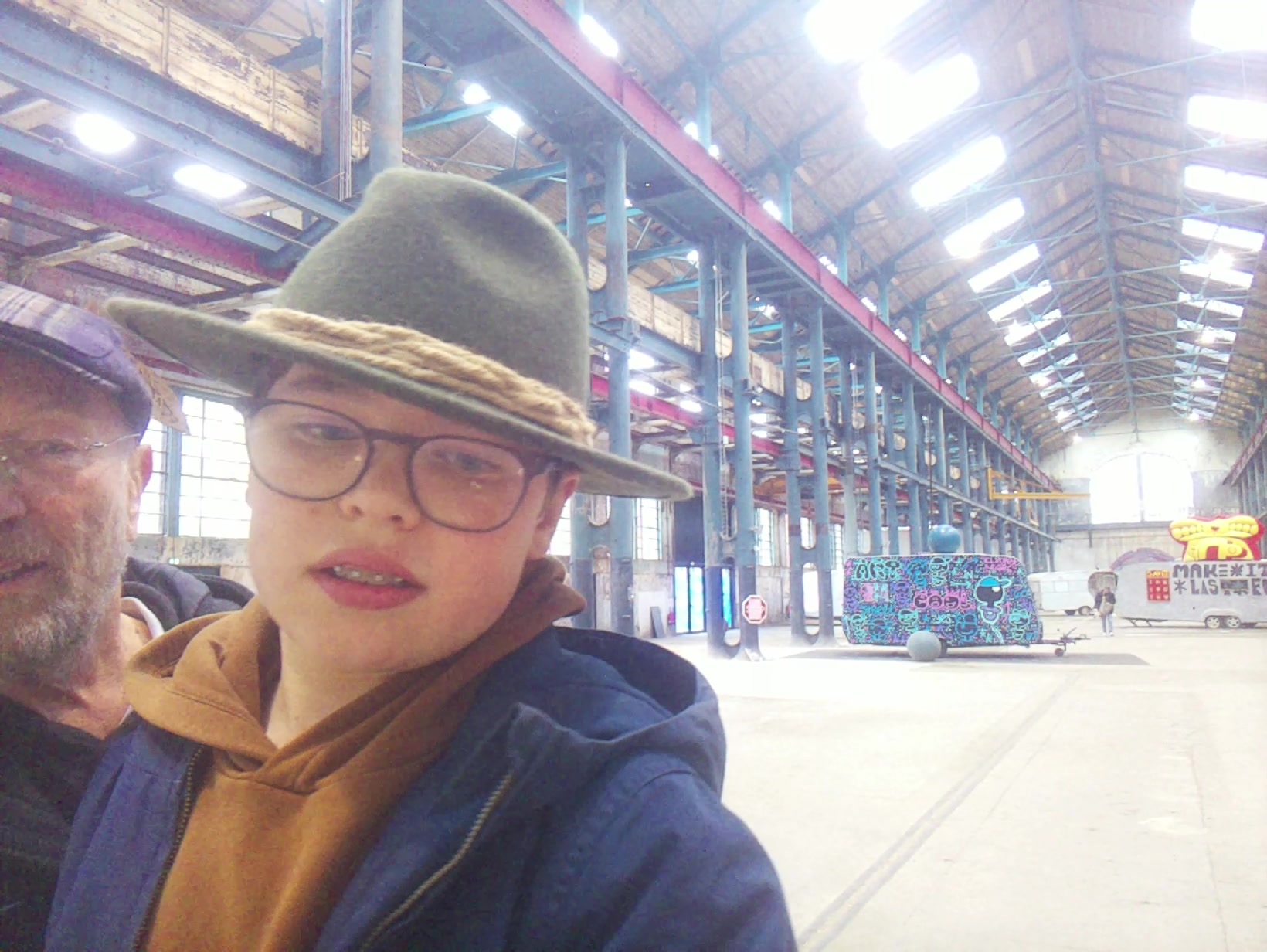 APB! Crime Reference: 68FB8BCAD42B1. A Metha addict is wanted for lurking