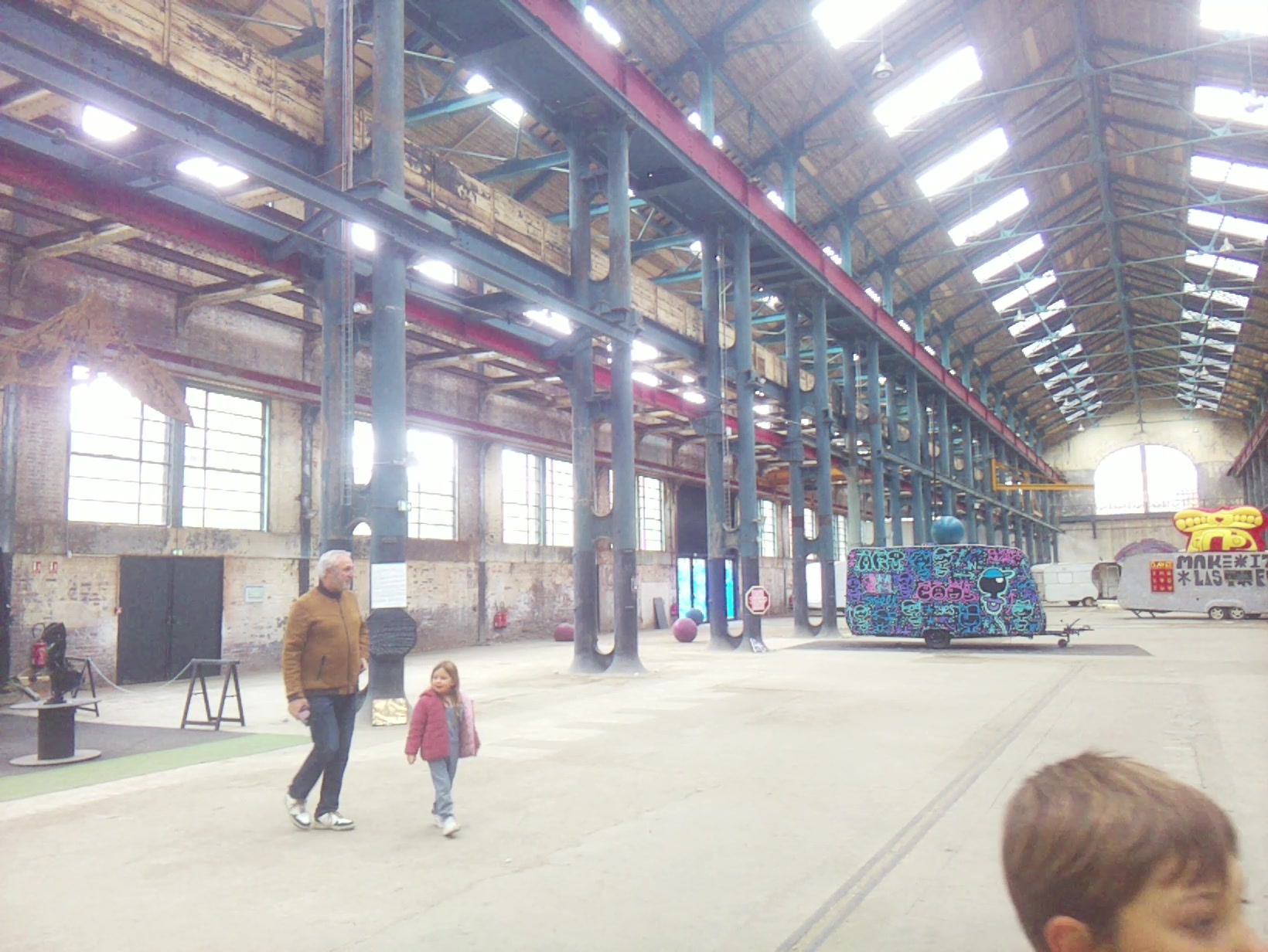 APB! Crime Reference: 68EA1C1EAF5BB. A Metha addict is wanted for lurking