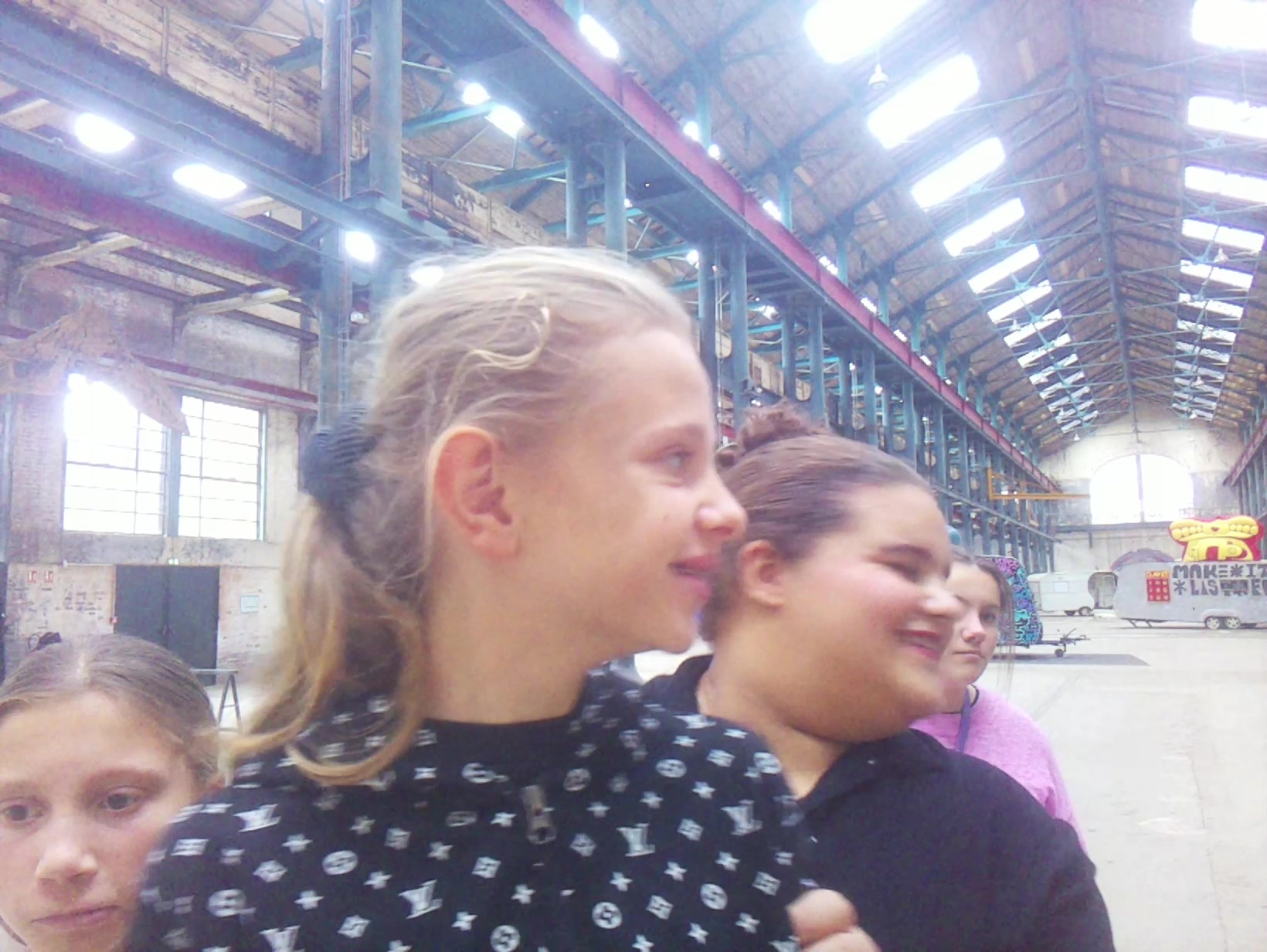 APB! Crime Reference: 68F8EBF329C00. A Metha addict is wanted for lurking