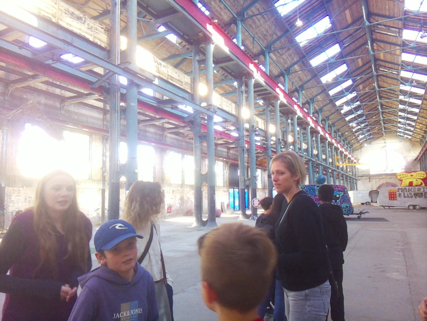 APB! Crime Reference: 68EBAC75CB2D3. A Metha addict is wanted for lurking