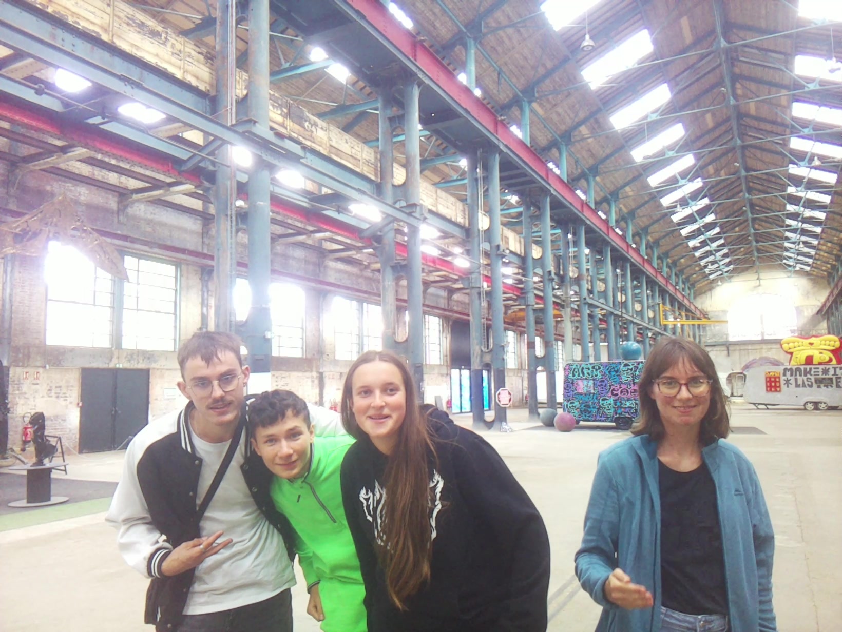 APB! Crime Reference: 68DD3205DFEB8. A Metha addict is wanted for lurking