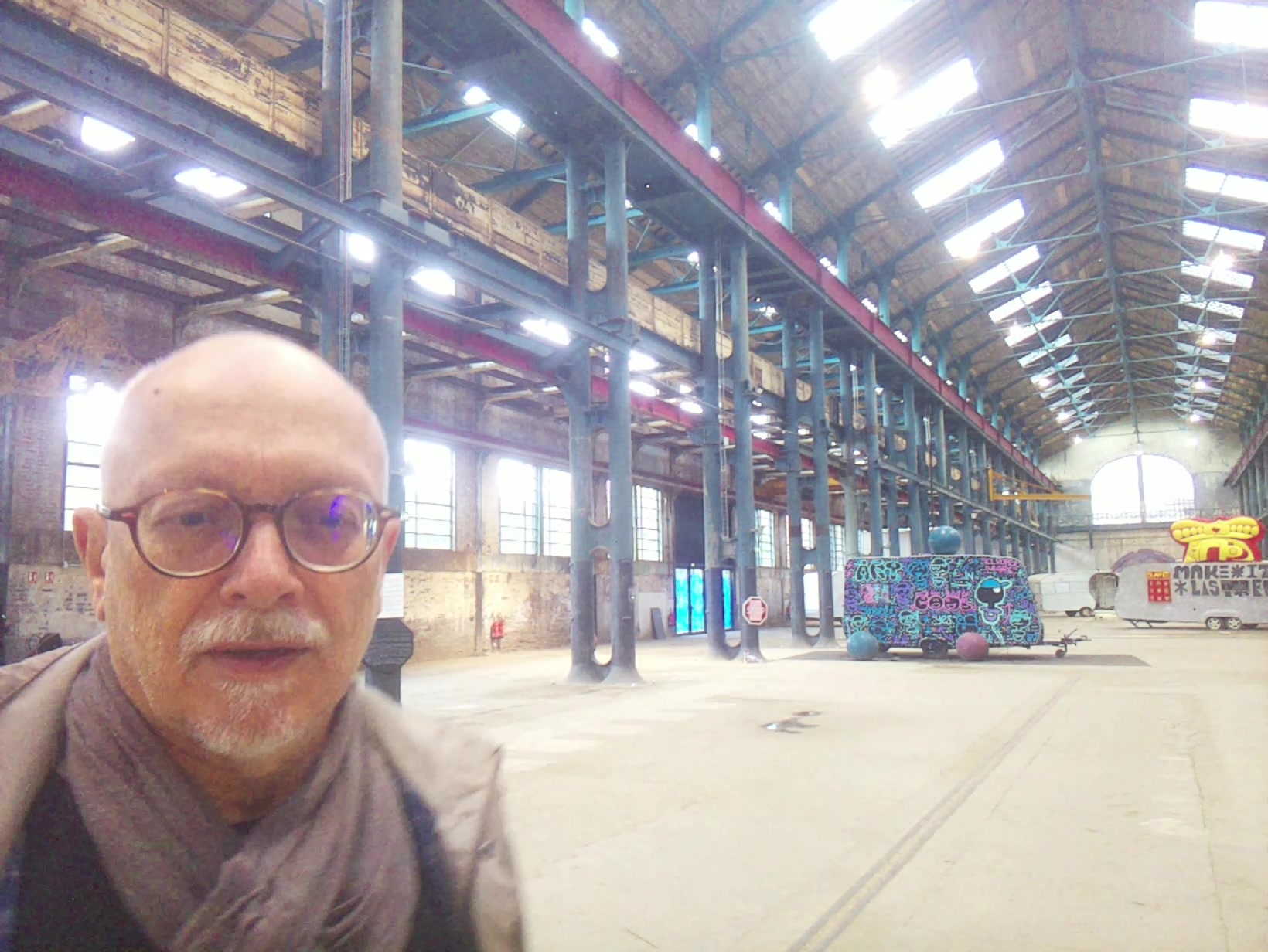 APB! Crime Reference: 690733925E3BA. A Metha addict is wanted for lurking