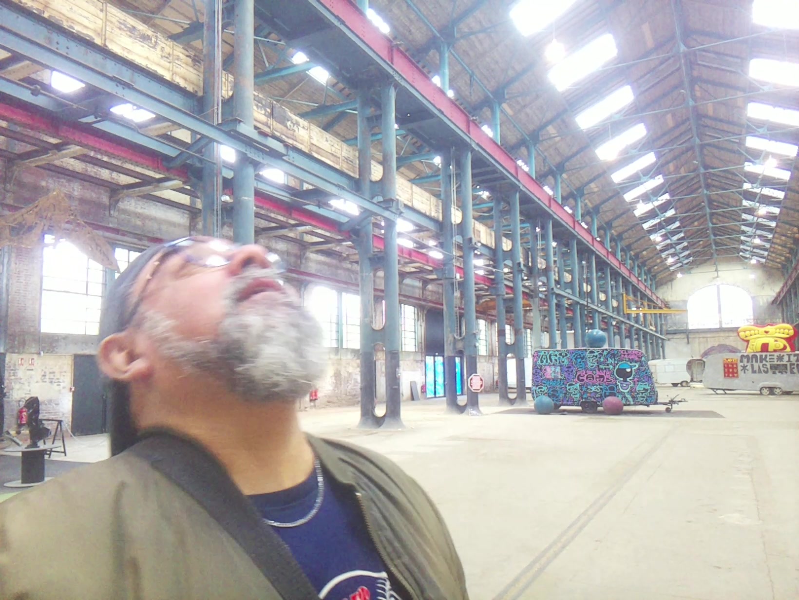 APB! Crime Reference: 6905F1BB692FF. A Metha addict is wanted for lurking