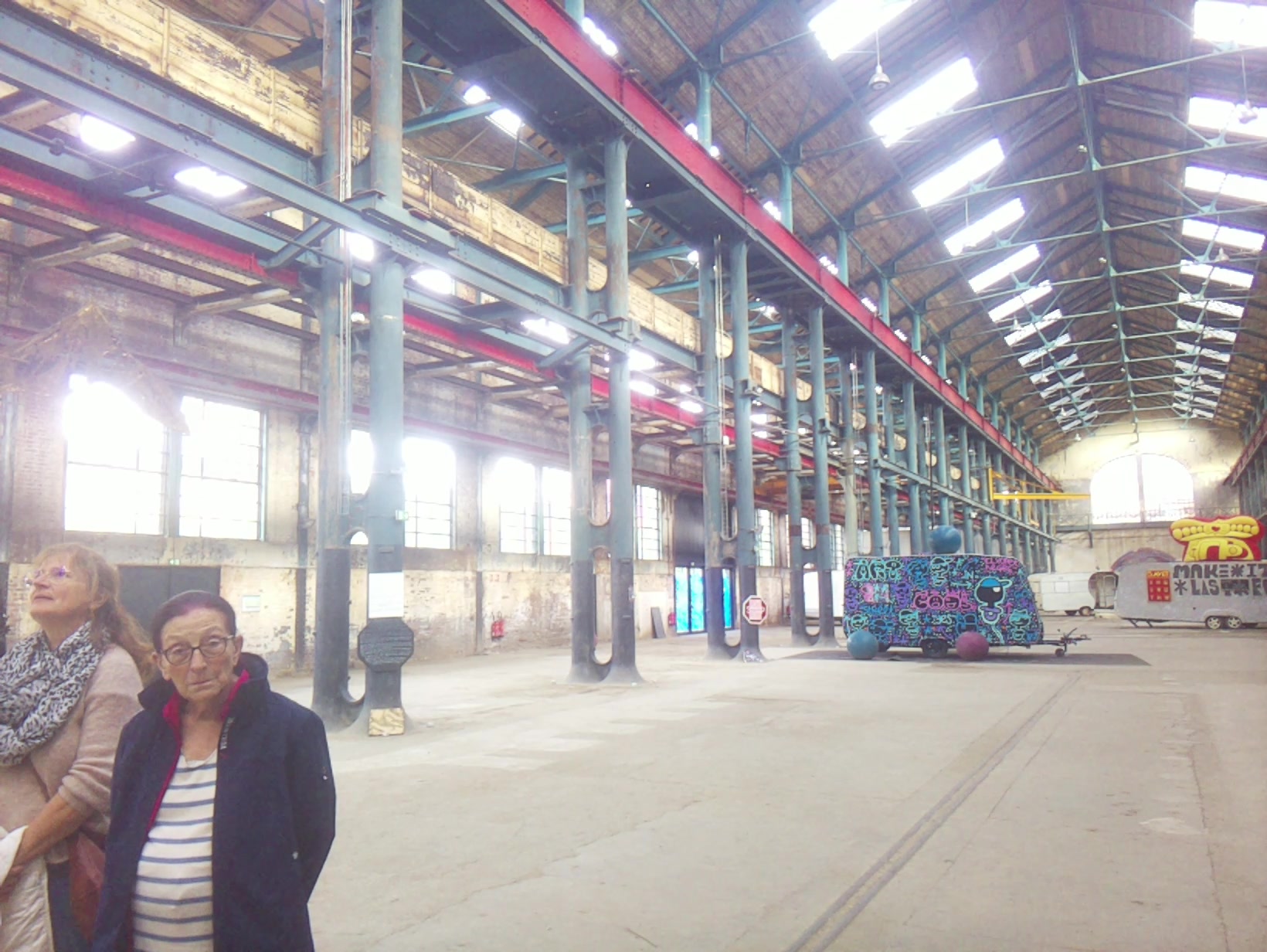 APB! Crime Reference: 6904C20D961AA. A Metha addict is wanted for lurking