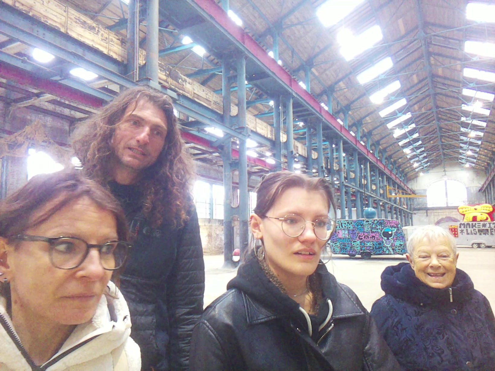 APB! Crime Reference: 692317F3E8746. A Metha addict is wanted for lurking