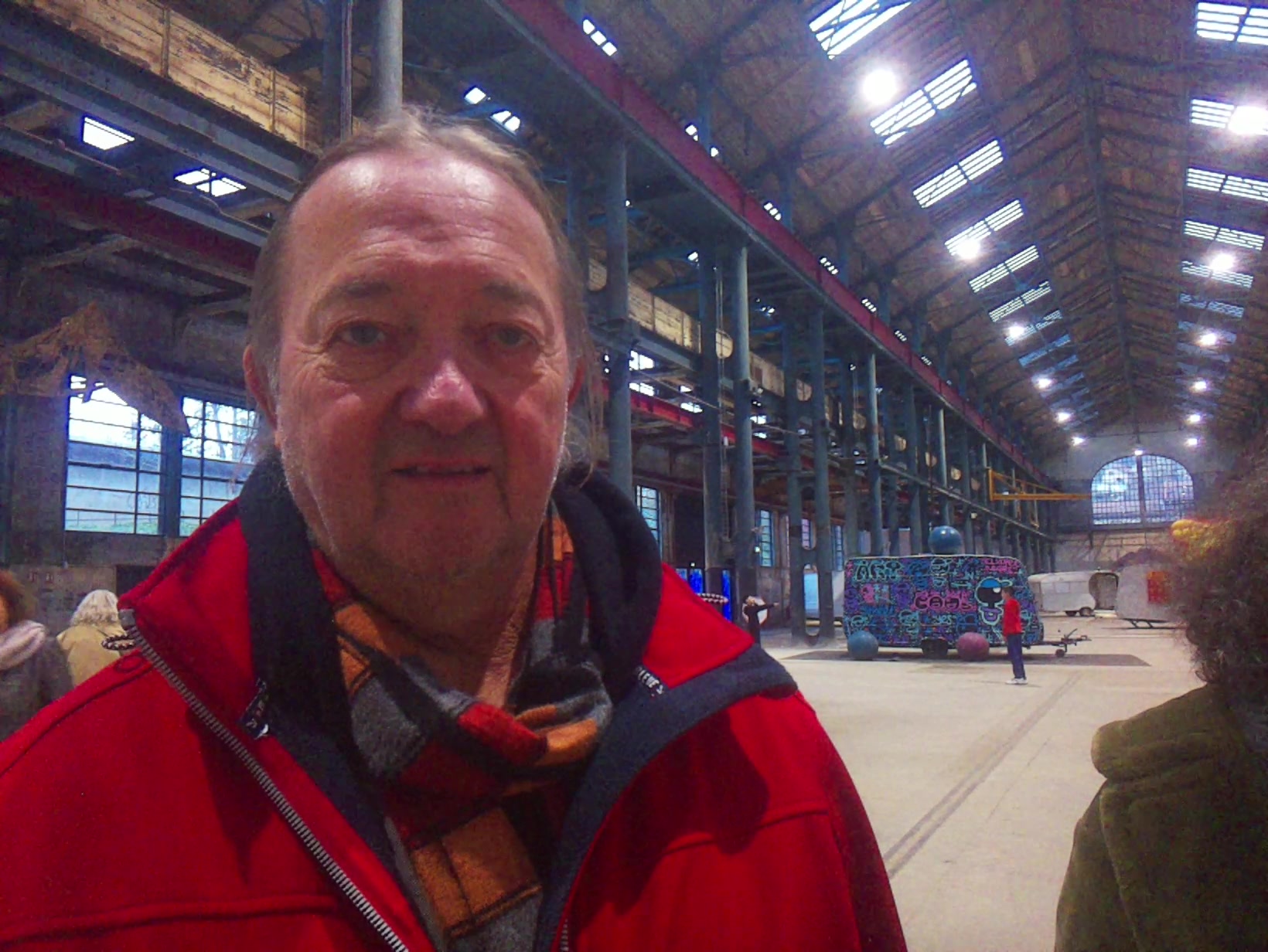 APB! Crime Reference: 6910B5BAF1EE7. A Metha addict is wanted for lurking